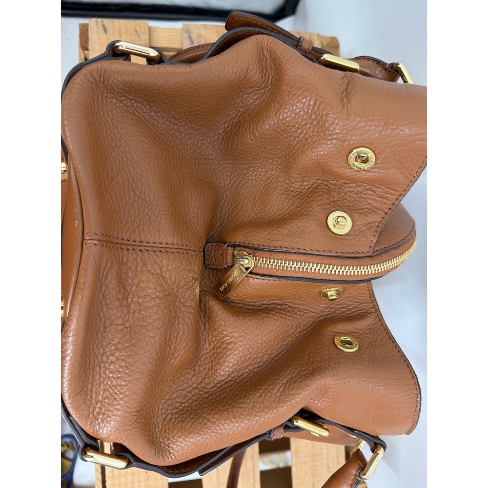 Michael Kors Bedford Brown Pebbled Leather Satchel Bag Gold Hardware Acorn - Picture 9 of 10